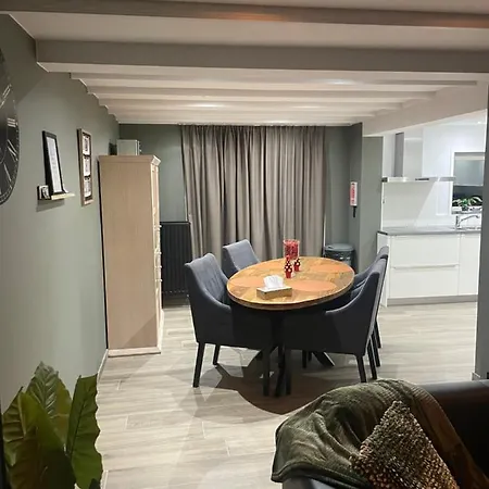 Graafjansdijk B Vakantiehuis Met 3 Slaapkamers Net Over De Belgische Grens Westdorpe Exterior photo